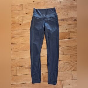 ALO Yoga 7/8 High-Waist Shine Legging